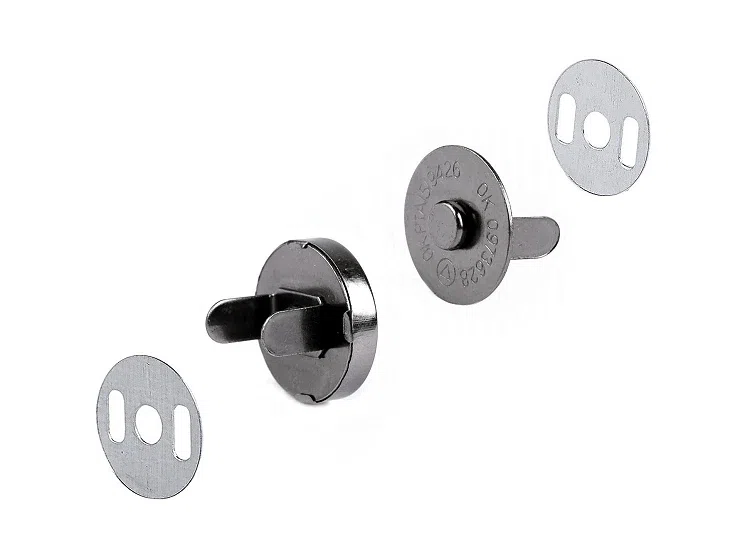 Zapięcie magnetyczne 18mm czarne srebro z nóżkami