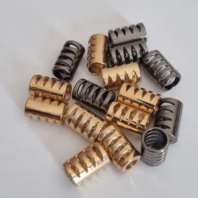 Końcówka metalowa 15 mm złote 2szt