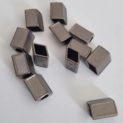Końcówka metalowa 12 mm czarne srebro 2 szt