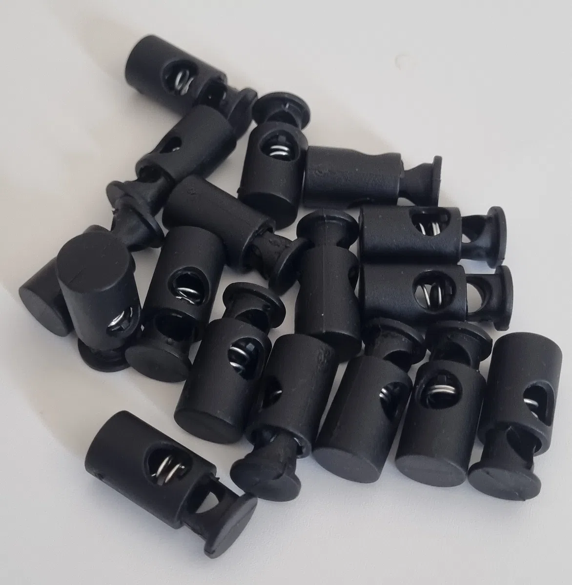 Stoper plastikowy 26x12 mm czarny