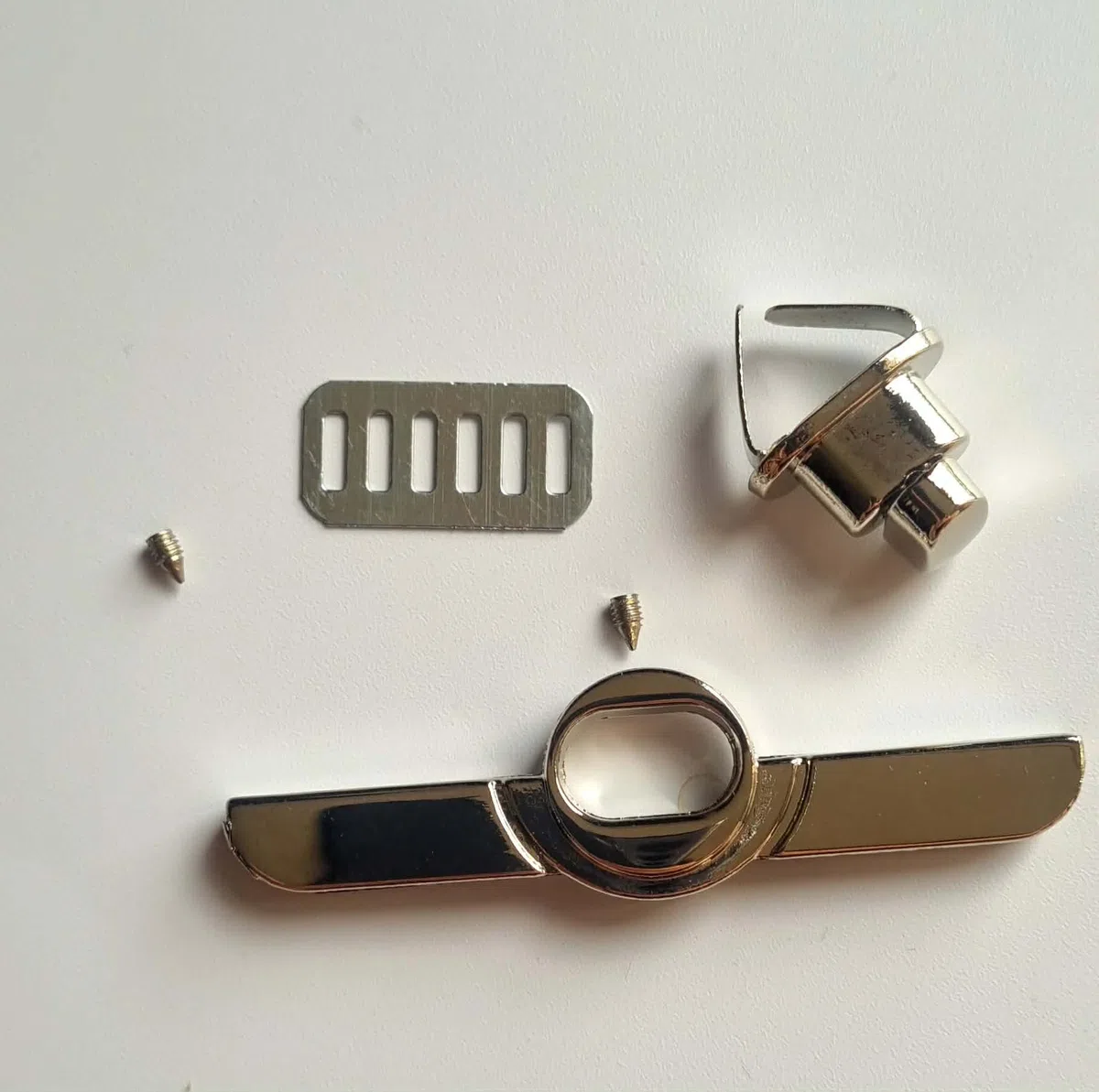Zapięcie do torebki 20x73 mm srebrne