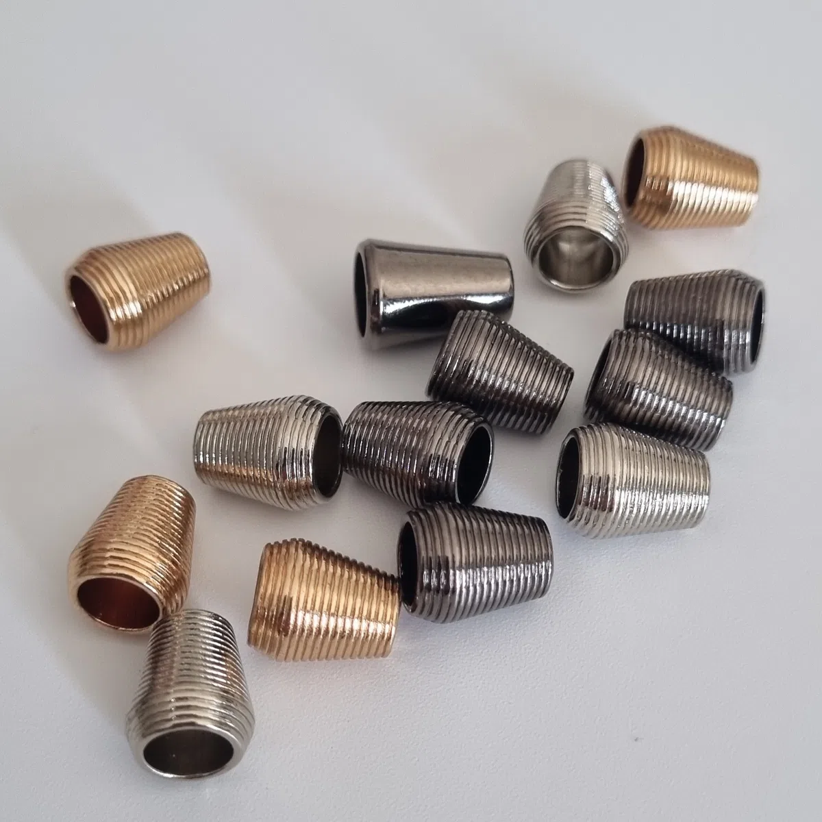 Końcówka metalowa 15 mm srebrny 2szt