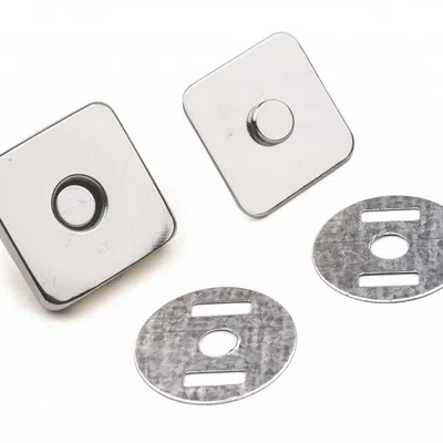 Zapięcie magnetyczne 18mm srebro z nóżkami